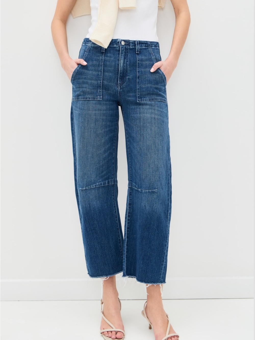 LE JEAN Utility Soft Barrel Jeans in London Calling 28